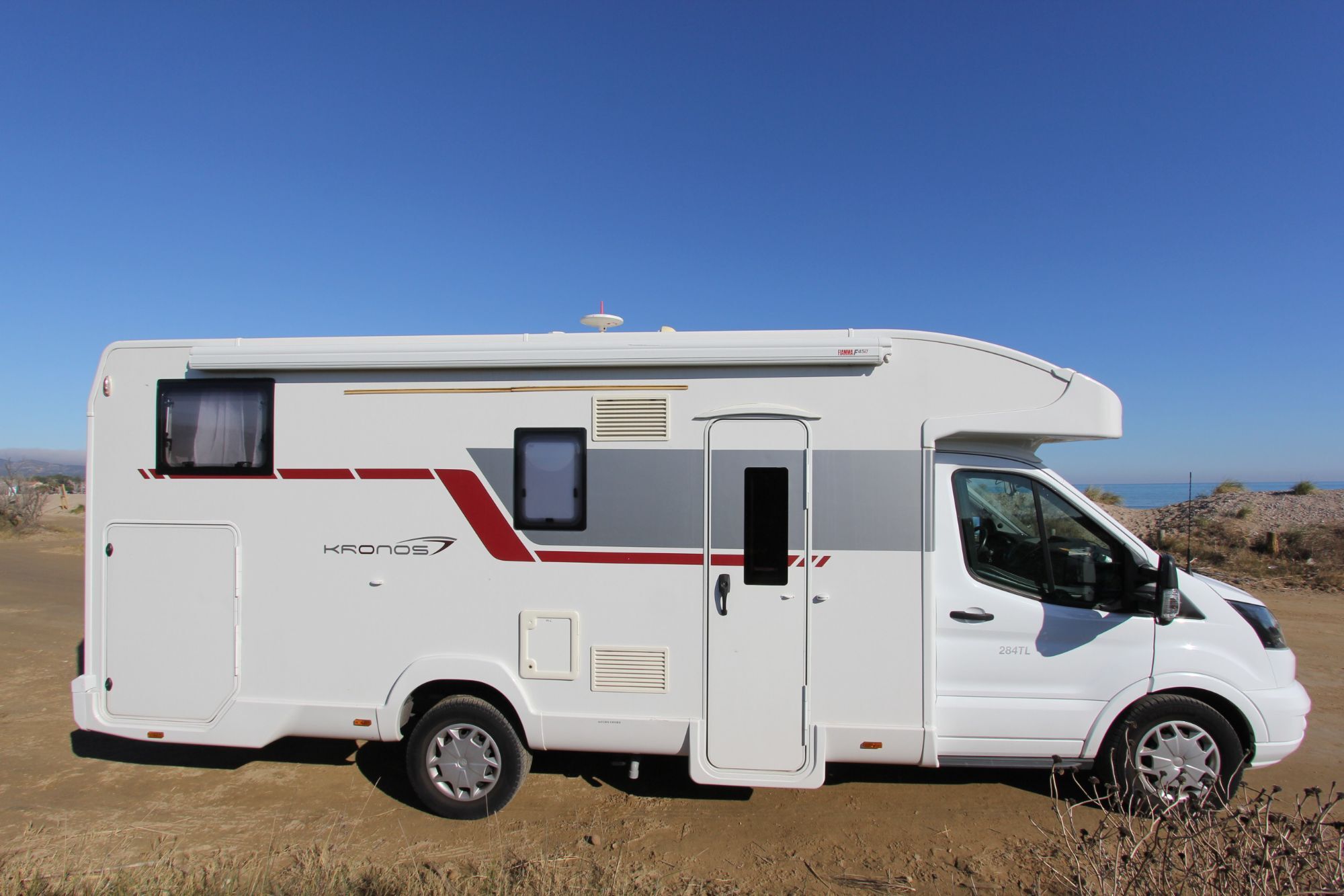 Foto del FORD Transit FT 350 Chasis Cabina 2.0 EcoBlue L3 Trend FWD 170