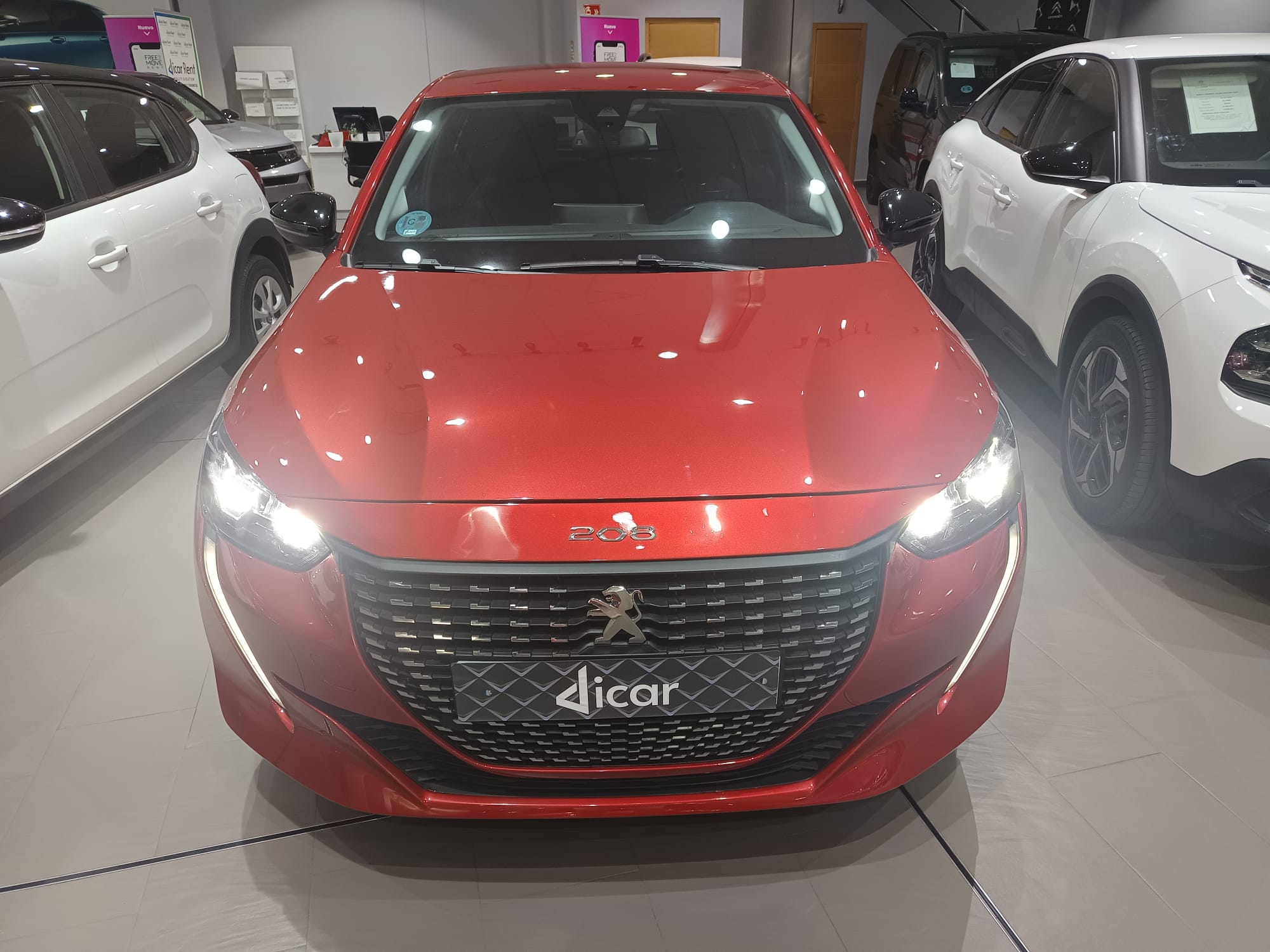 PEUGEOT 208 (1.2 Puretech S&S Allure 100) en Sevilla