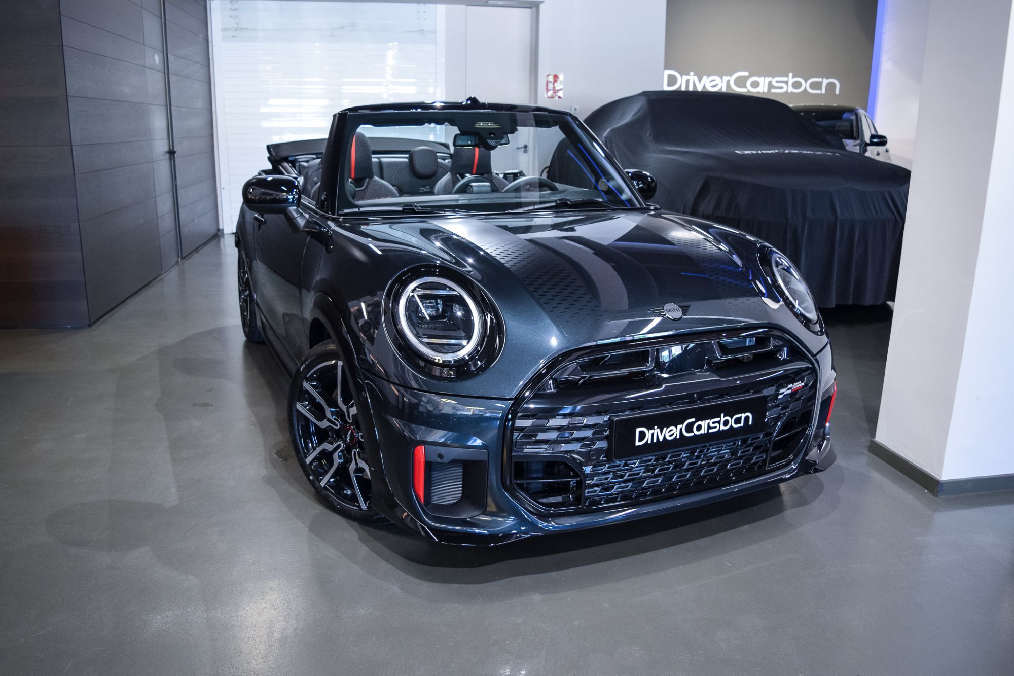 MINI Mini (Cabrio Cooper JCW  Aut.) en Barcelona