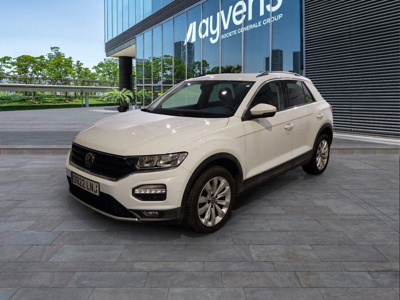 VOLKSWAGEN T-Roc (Advance 1.5 TSI 110 kW (150 CV) DSG) en Madrid