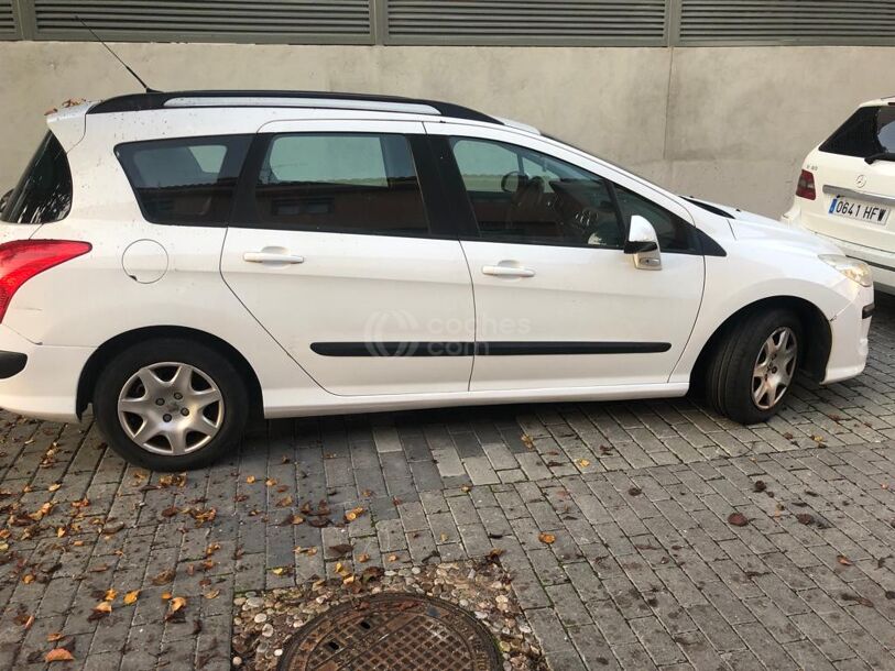 Foto del PEUGEOT 308 SW 1.6HDI FAP Urban 6 vel.