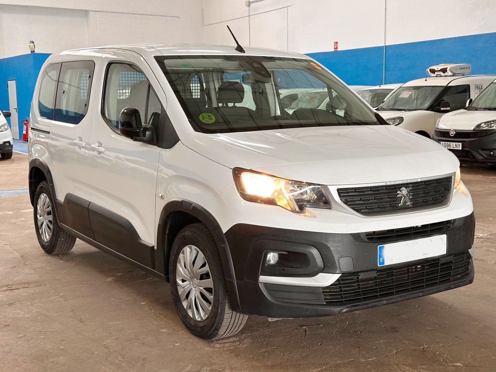 Imagen de PEUGEOT Rifter