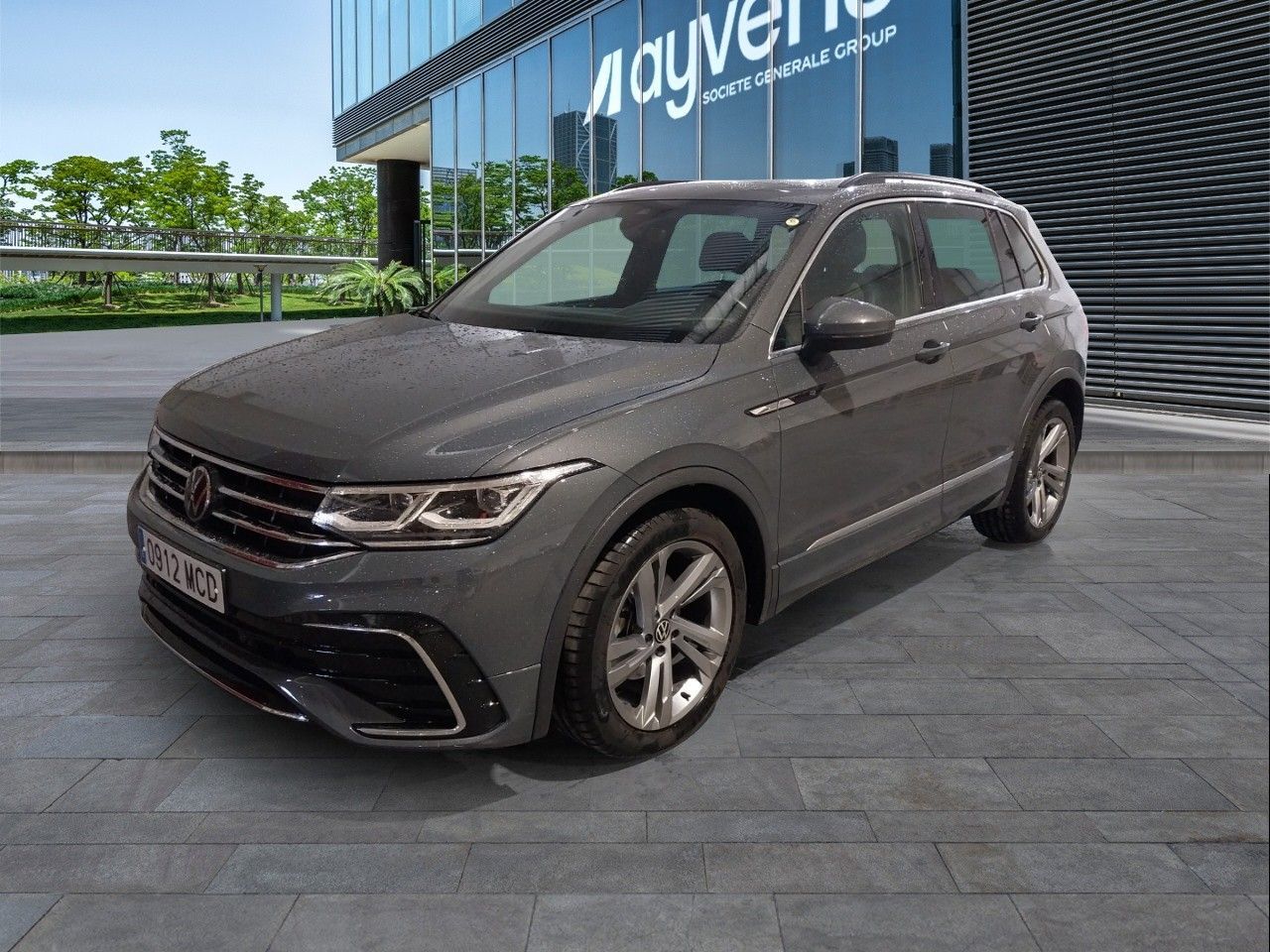 VOLKSWAGEN Tiguan (R-Line 2.0 TDI 110 kW (150 CV) DSG) en Madrid