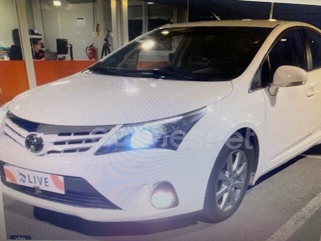 TOYOTA Avensis (140 Advance MultiDrive 108 kW (147 CV)) en Barcelona