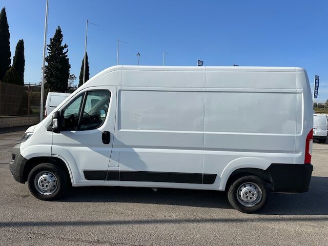 Foto del OPEL Movano Fg. 2.2 BlueHDI Base 140 L2H2 3500