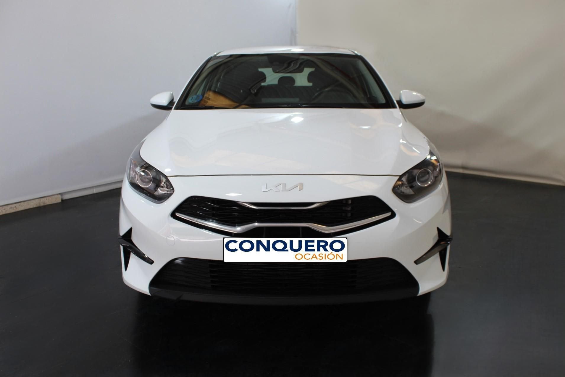 Foto del KIA Ceed 1.6 MHEV iMT Drive 136