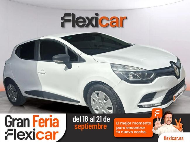 RENAULT Clio (Limited 1.2 16v 55kW (75CV)) en Sevilla