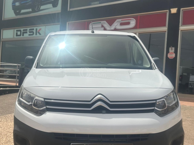 Foto del CITROEN Berlingo Van BlueHDi S&S Talla M Club 4x4 Dangel 130