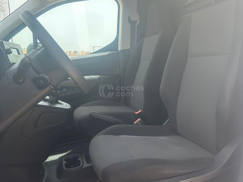 Foto del CITROEN Berlingo Van BlueHDi S&S Talla M Club 4x4 Dangel 130