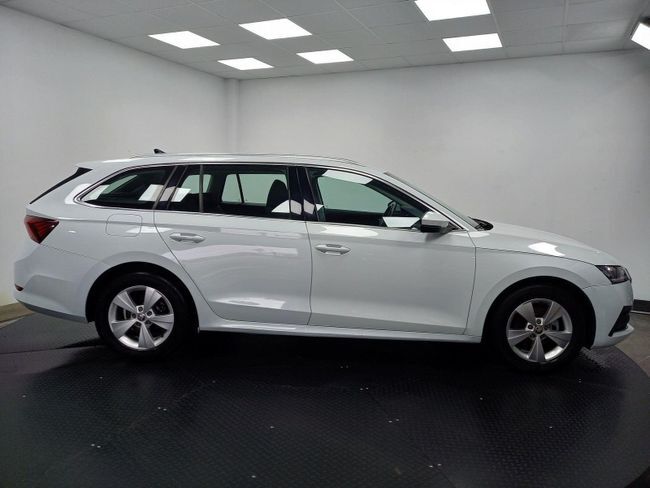 Foto del SKODA Octavia Combi 1.0 TSI MHEV Ambition DSG 81kW