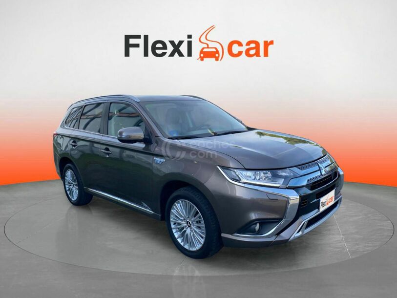 Foto del MITSUBISHI Outlander PHEV Kaiteki+ 4WD