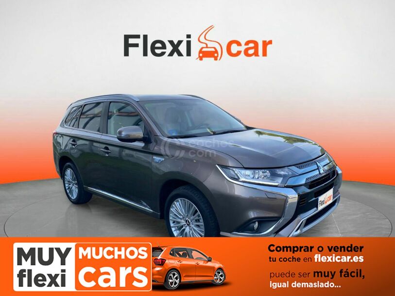 Foto del MITSUBISHI Outlander PHEV Kaiteki 4WD