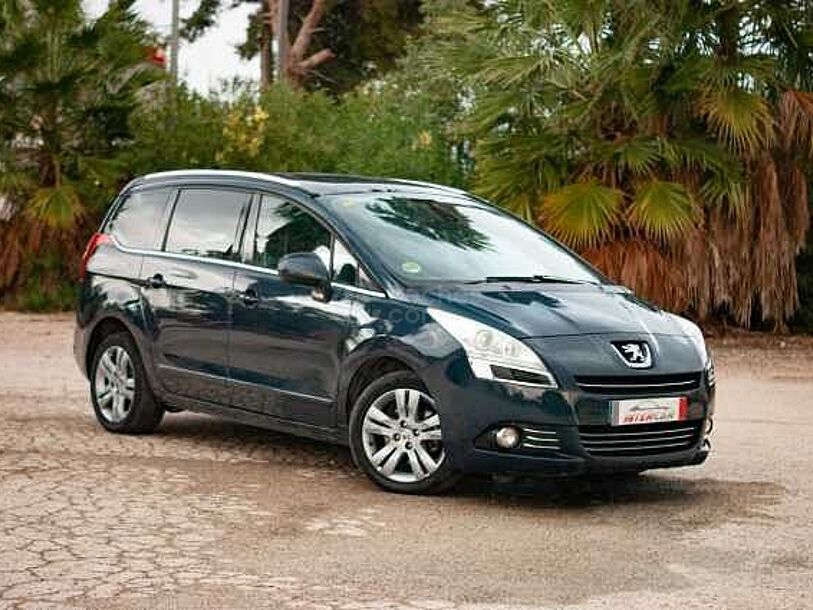 Foto del PEUGEOT 5008 2.0HDI FAP Allure Aut. 160