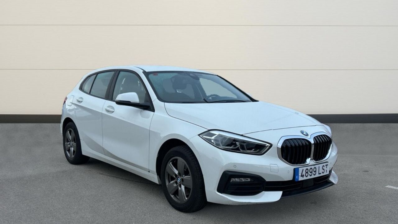 BMW Serie 1 (1.5 118I AUTO 136 5P) en Madrid