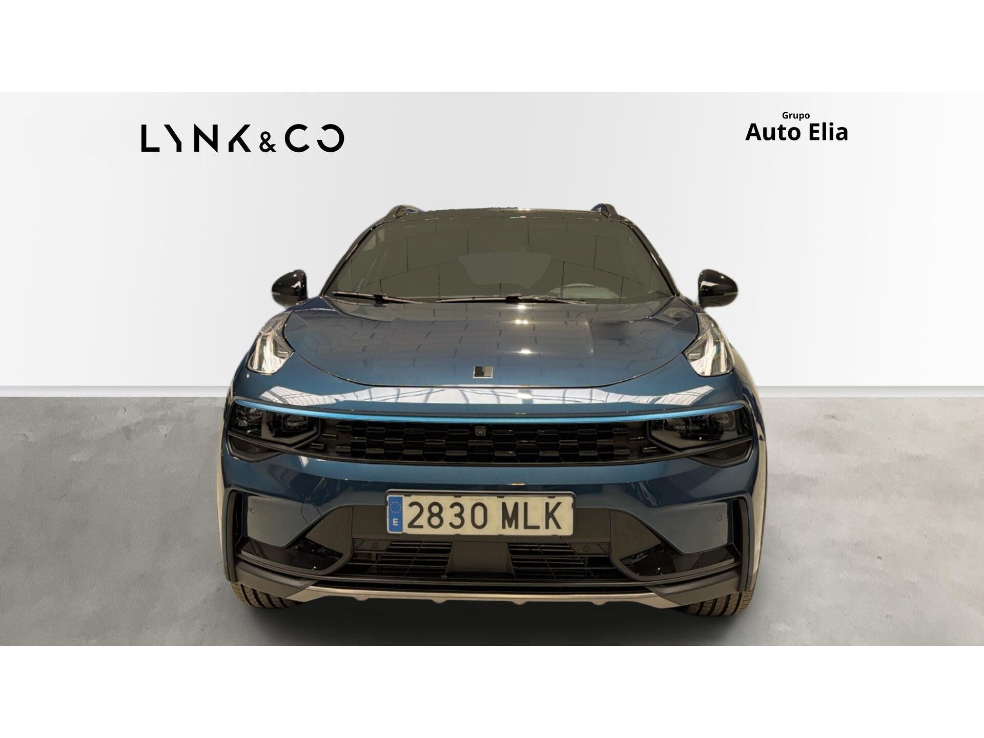 Imagen 3 de LYNK & CO 01