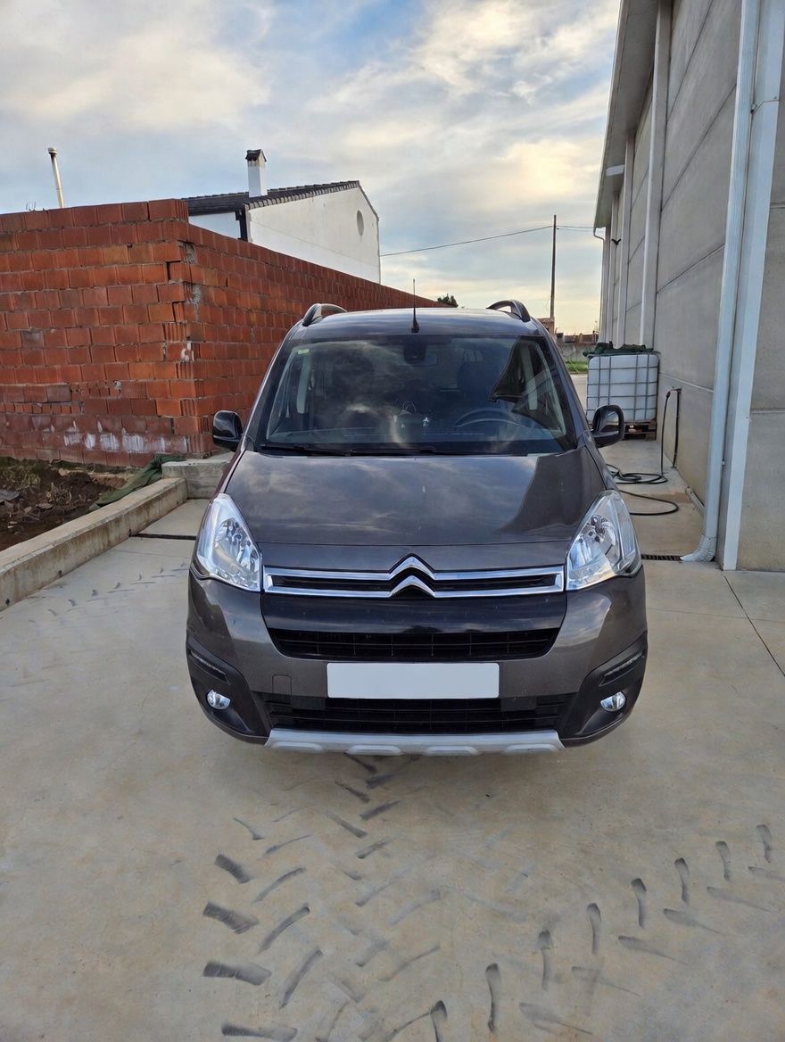 Foto del CITROEN Berlingo B.Multispace 1.6BlueHDi S&S XTR Plus 120