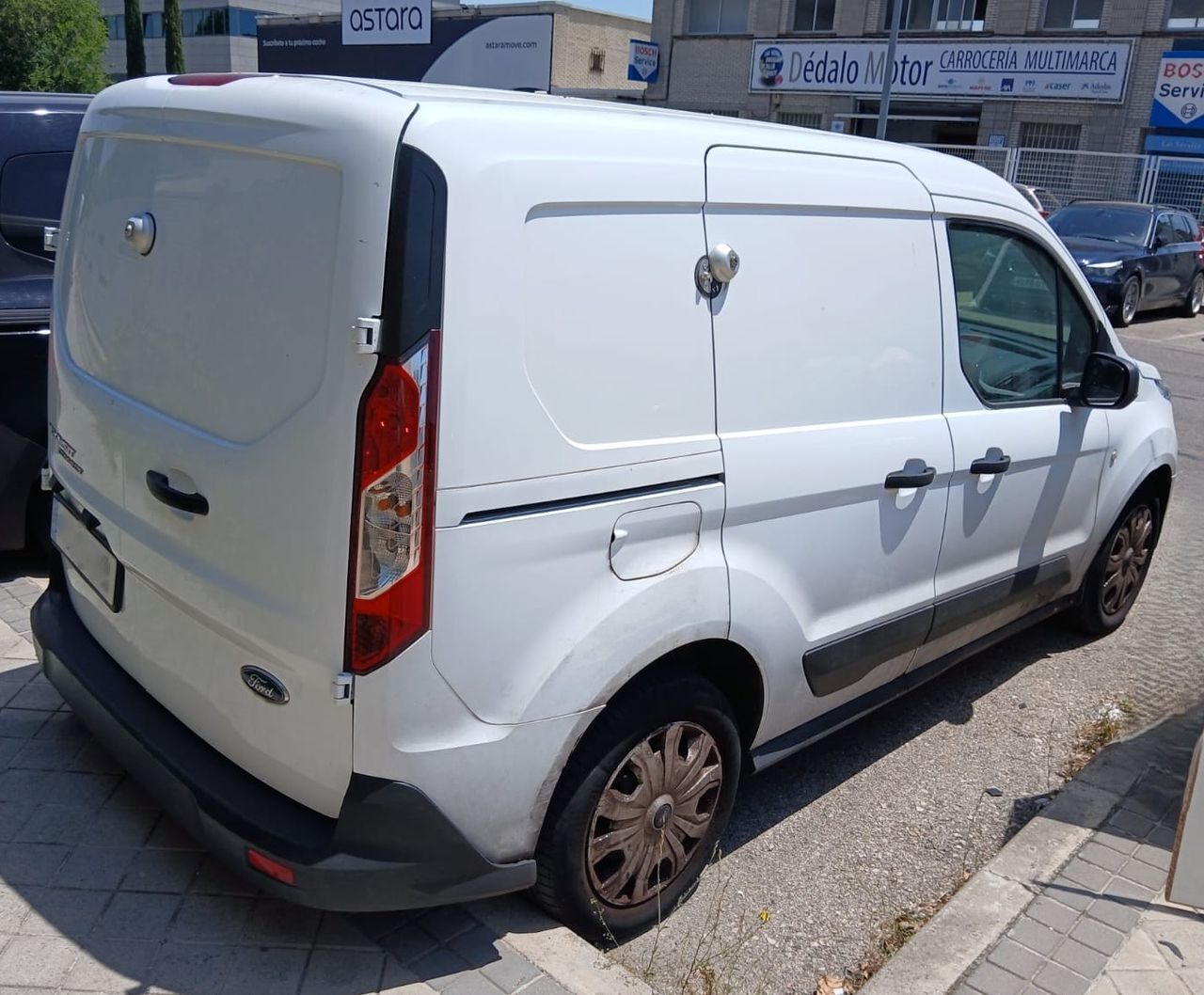 Foto del FORD Transit Connect FT 220 Kombi S&S B. Corta L1 Trend 100