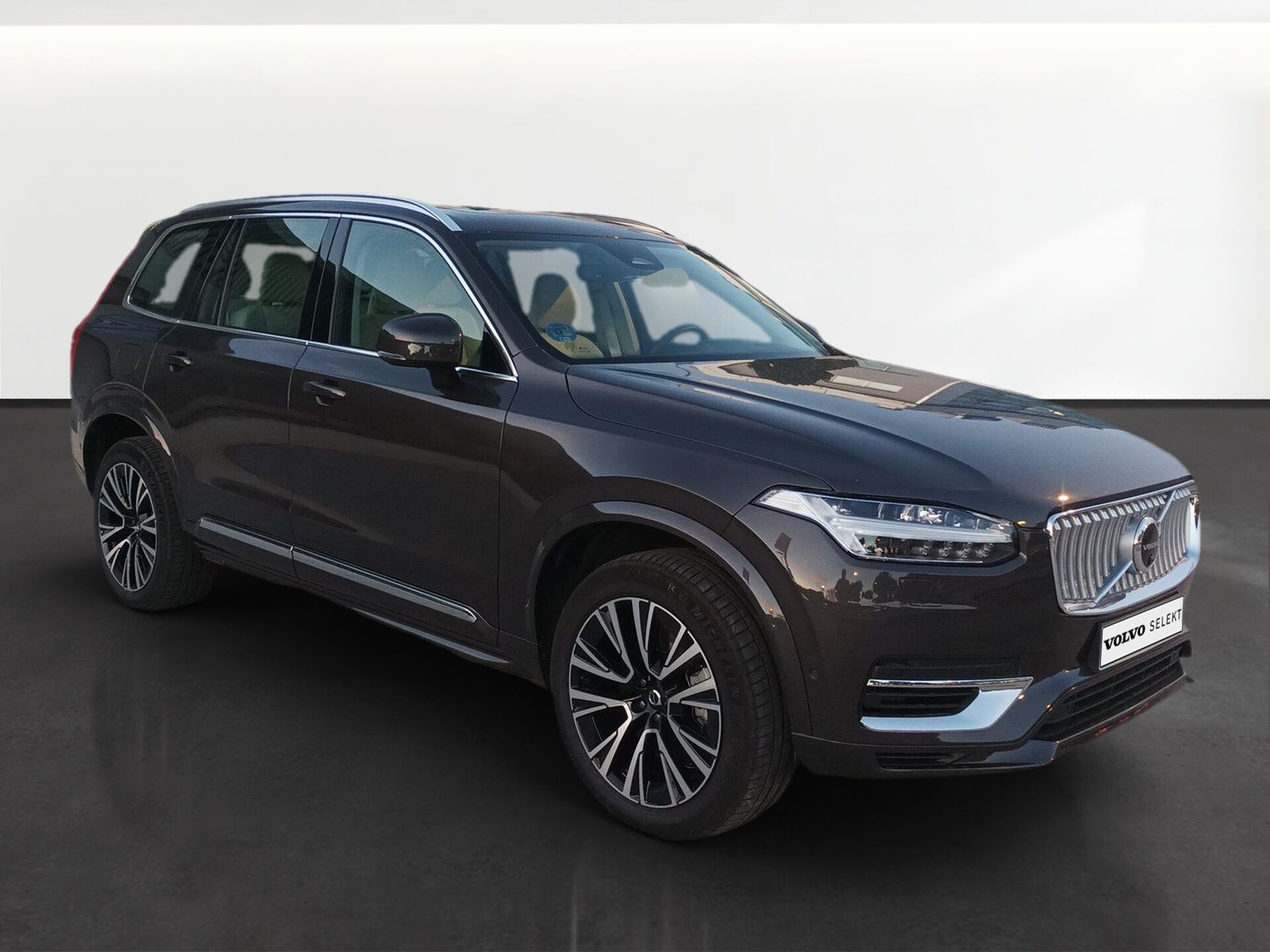 VOLVO XC90 (2.0 T8 PHEV ULTRA DARK RECHARGE AWD A 455 5P 7 Plazas) en Barce