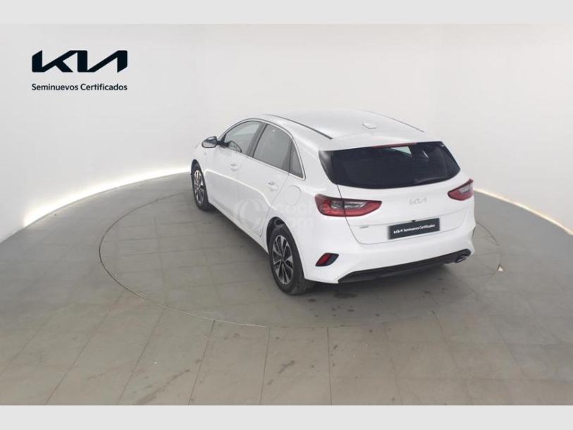 Foto del KIA Ceed 1.0 MHEV Drive DCT 100