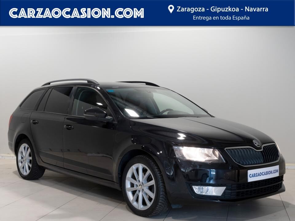 SKODA Octavia (Combi 2.0 TDI CR 150cv Elegance) en Zaragoza