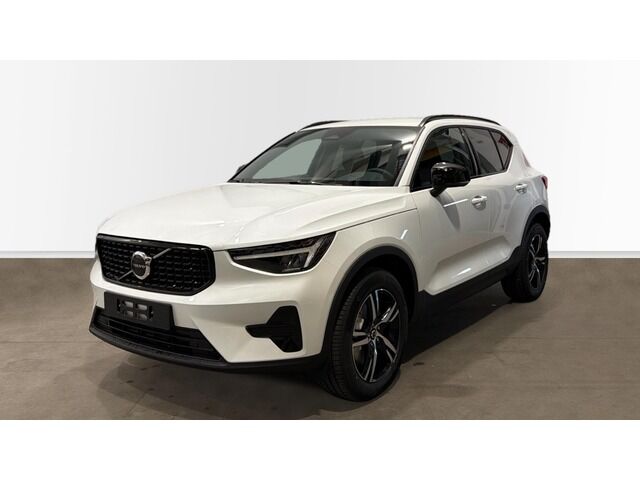 VOLVO XC40 (B3 G Plus Dark Auto 120 kW (163 CV)) en Madrid