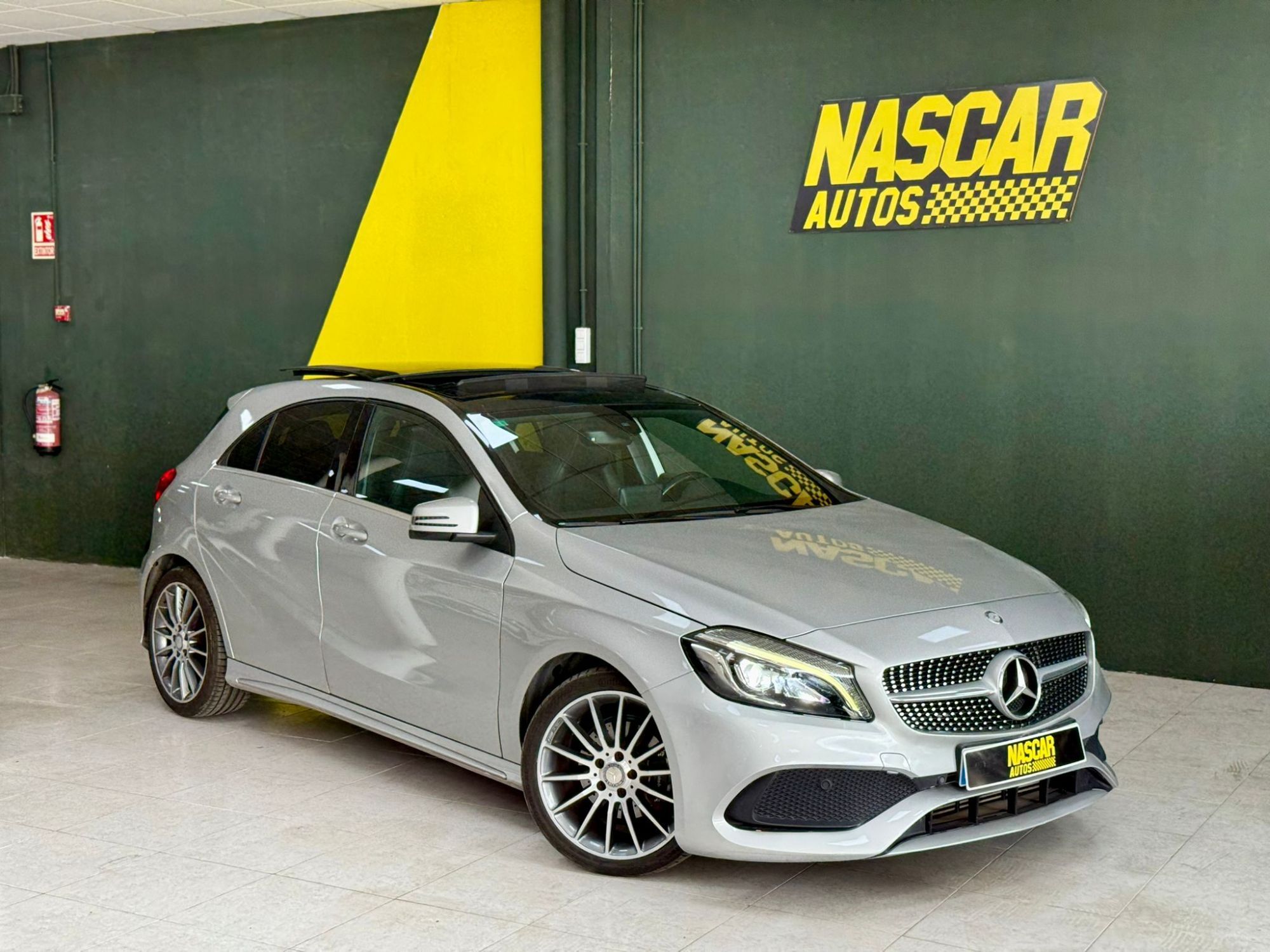 MERCEDES Clase A (A 200d 7G-DCT) en Valencia