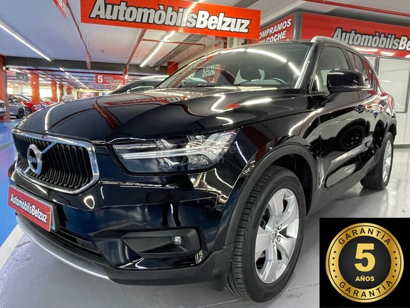 Foto del VOLVO XC40 T2 Momentum Core Aut.