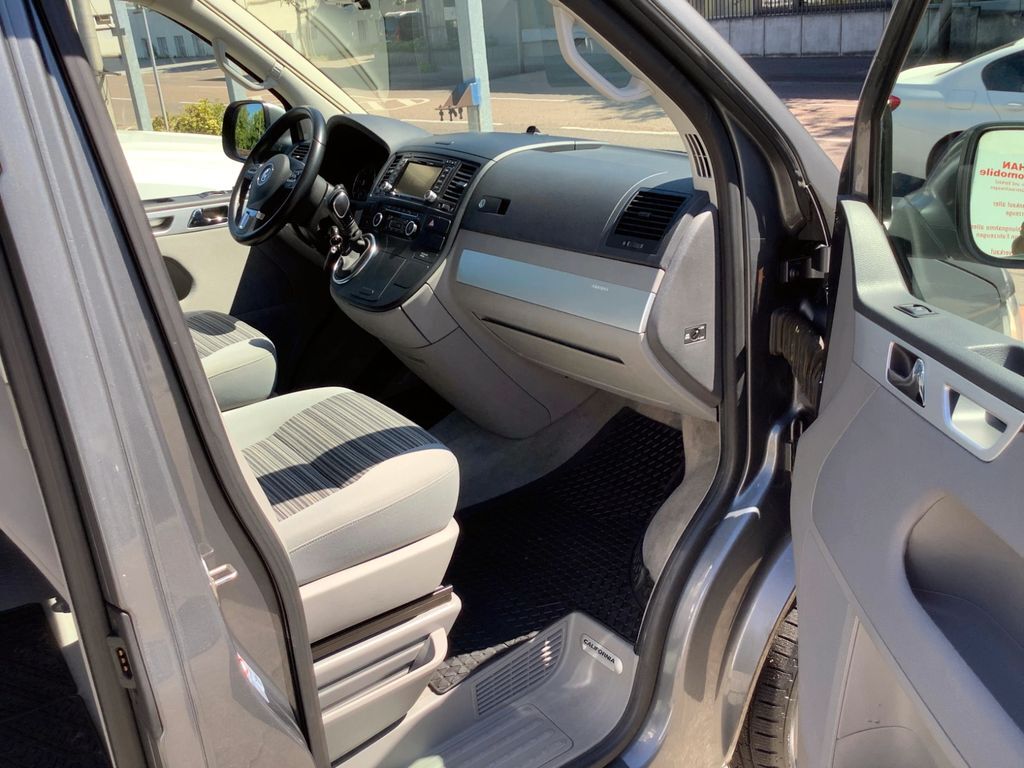 Foto del VOLKSWAGEN California 2.0TDI BMT Comfortline Ed. Corto DSG 140