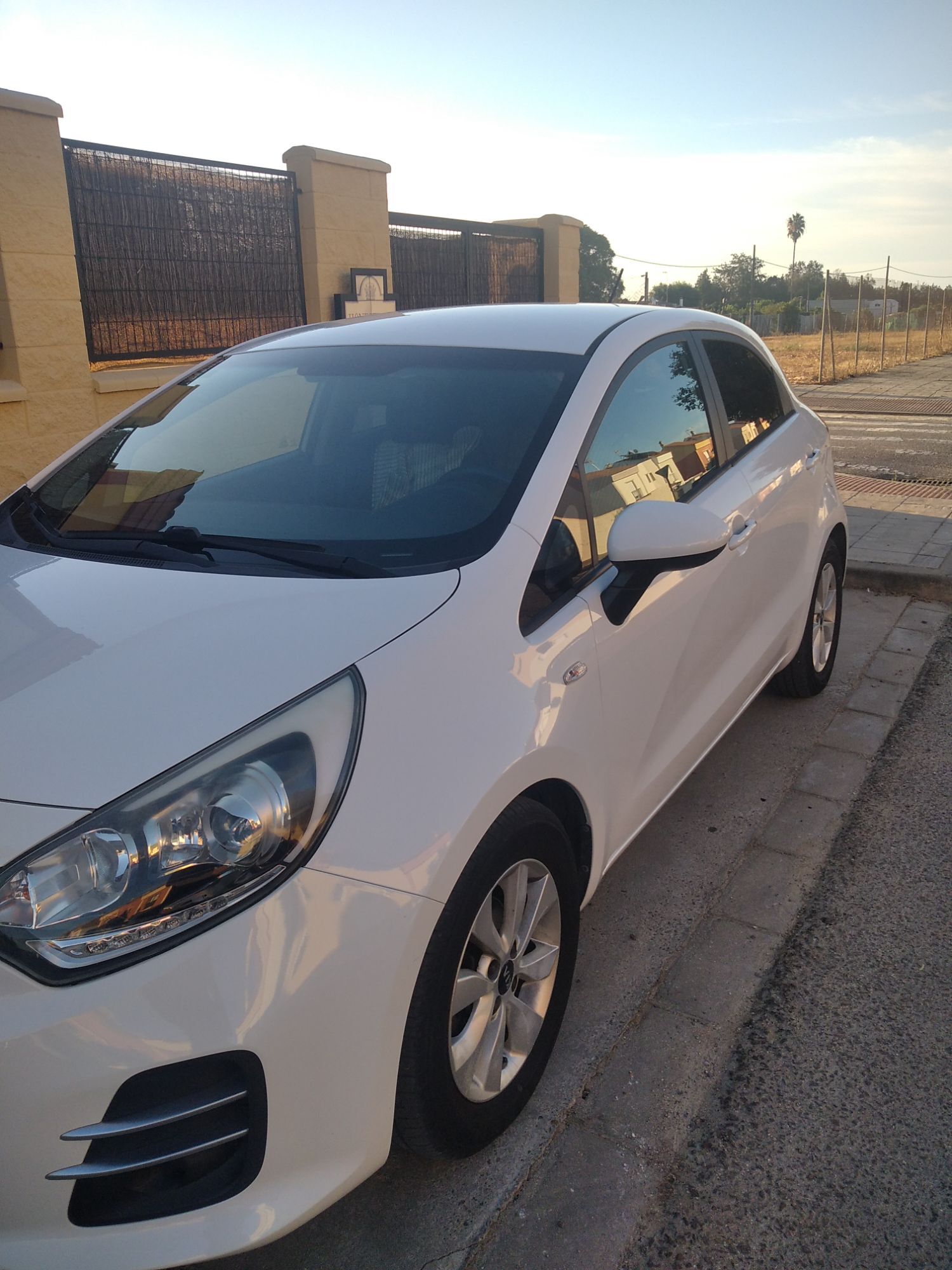 Foto del KIA Rio 1.2 CVVT Concept