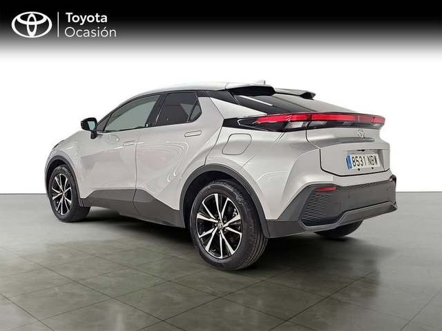 Foto del TOYOTA C-HR 220PH Advance