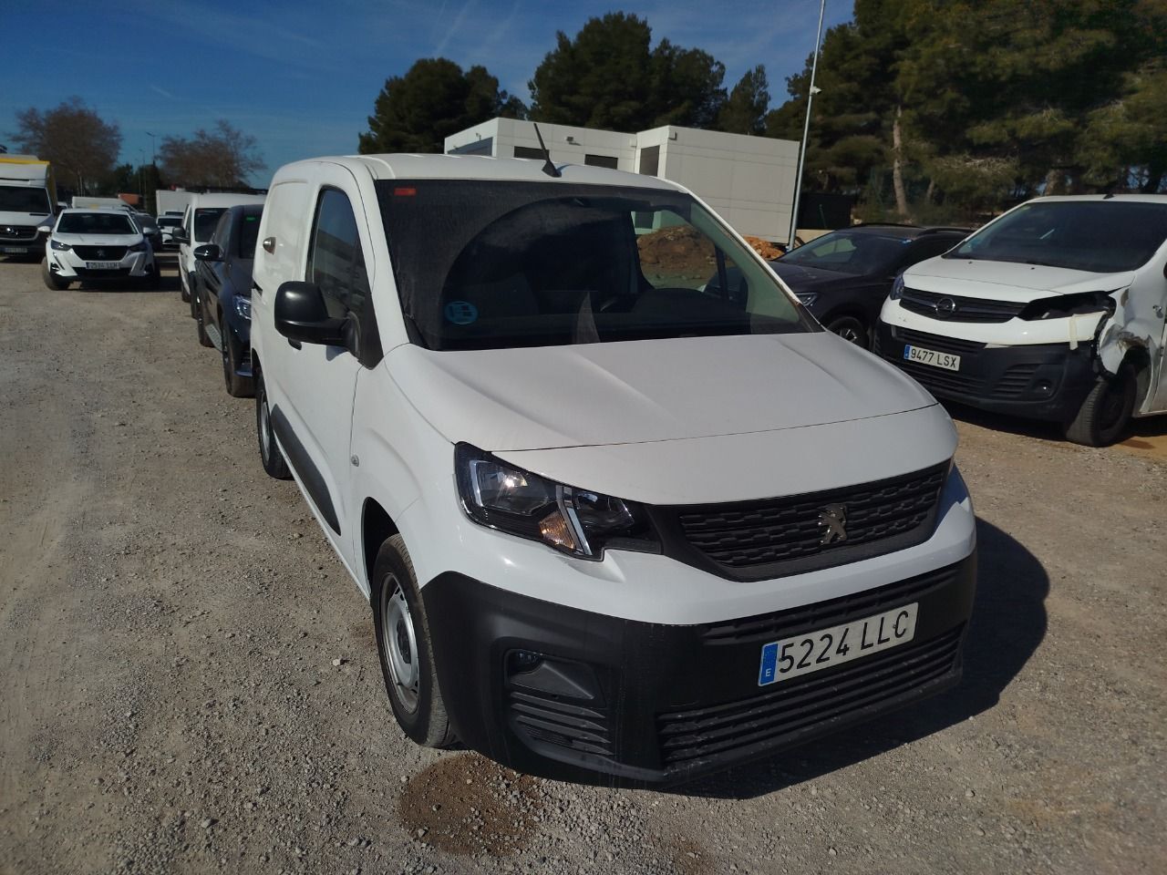 Foto del PEUGEOT Partner 1.5BlueHDI Premium Standard 600kg 75