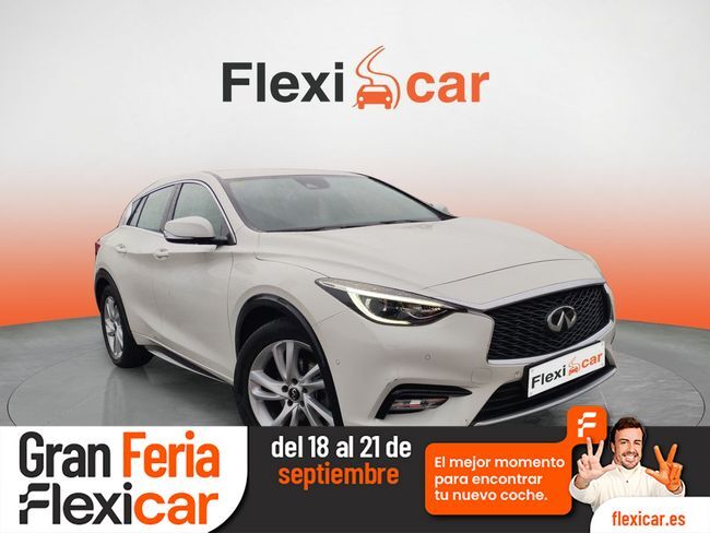 INFINITI Q30 (1.6T 90kW (122CV)) en Lugo
