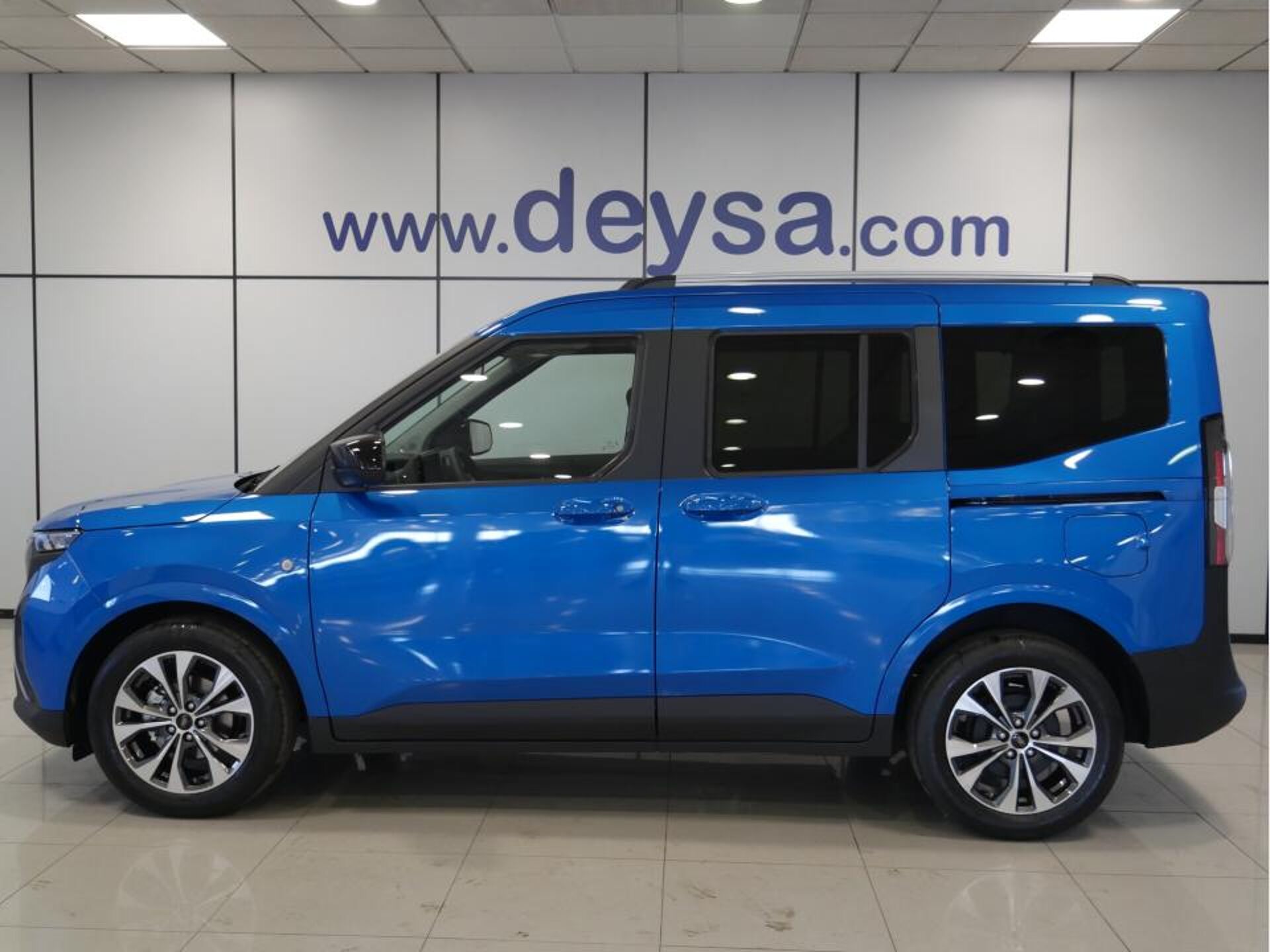 Imagen 2 de FORD Tourneo Courier