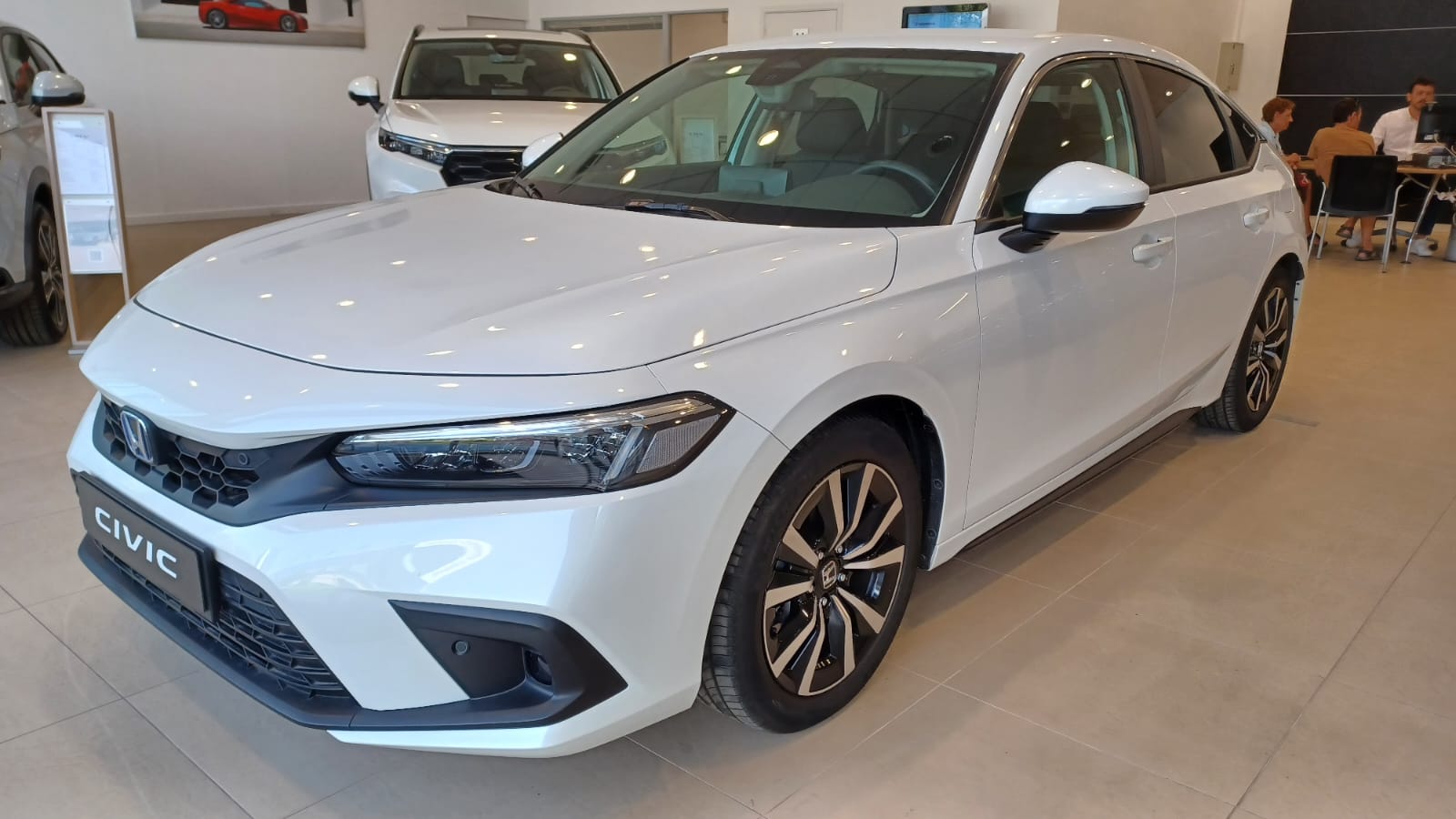 HONDA Civic (2.0 i-MMD Elegance CVT) en Barcelona