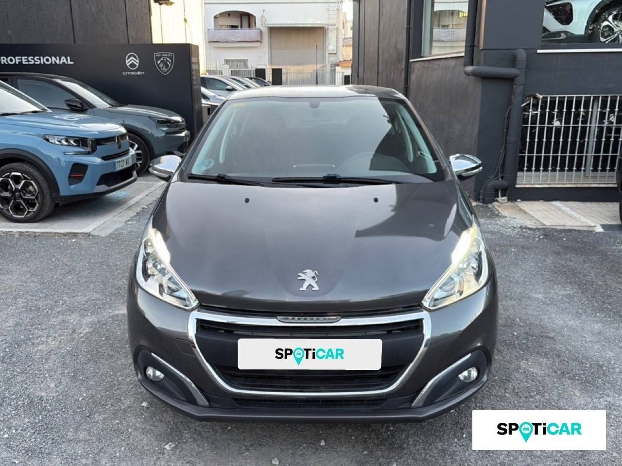 PEUGEOT 208 ( 5P  1.2L PureTech 60KW (82CV) Style) en Málaga