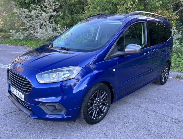 Foto del FORD Tourneo Courier 1.0 Ecoboost Titanium