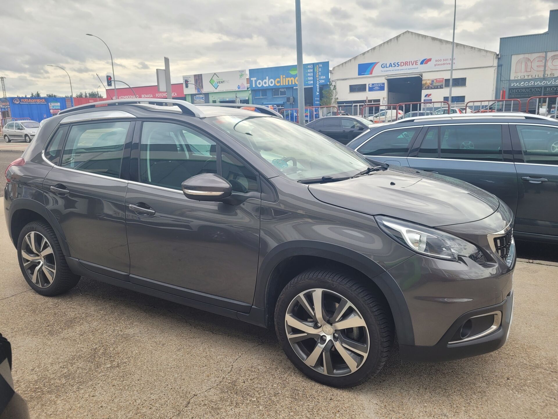 Imagen 3 de PEUGEOT 2008