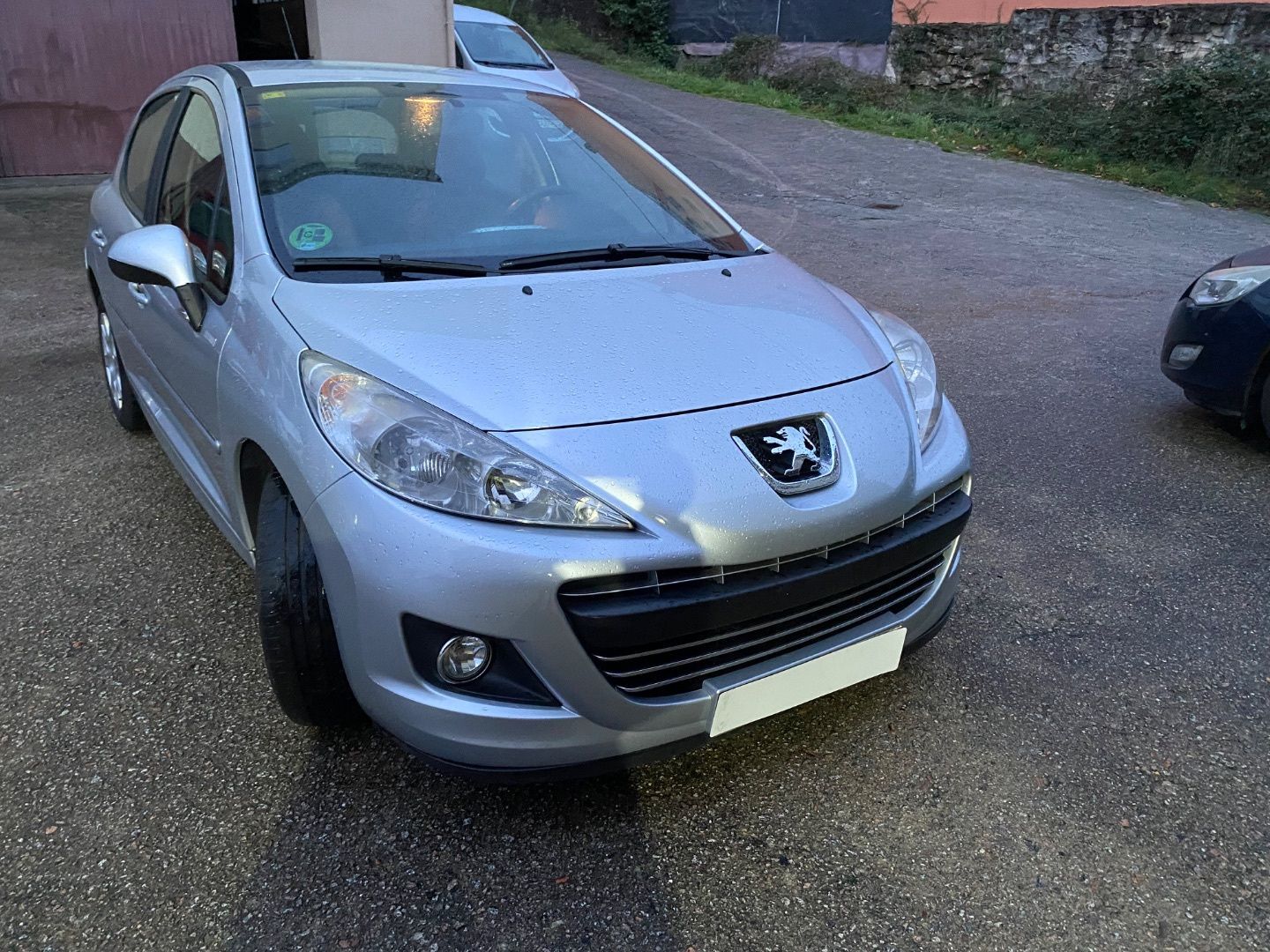 PEUGEOT 207 (1.4i Confort) en Lugo