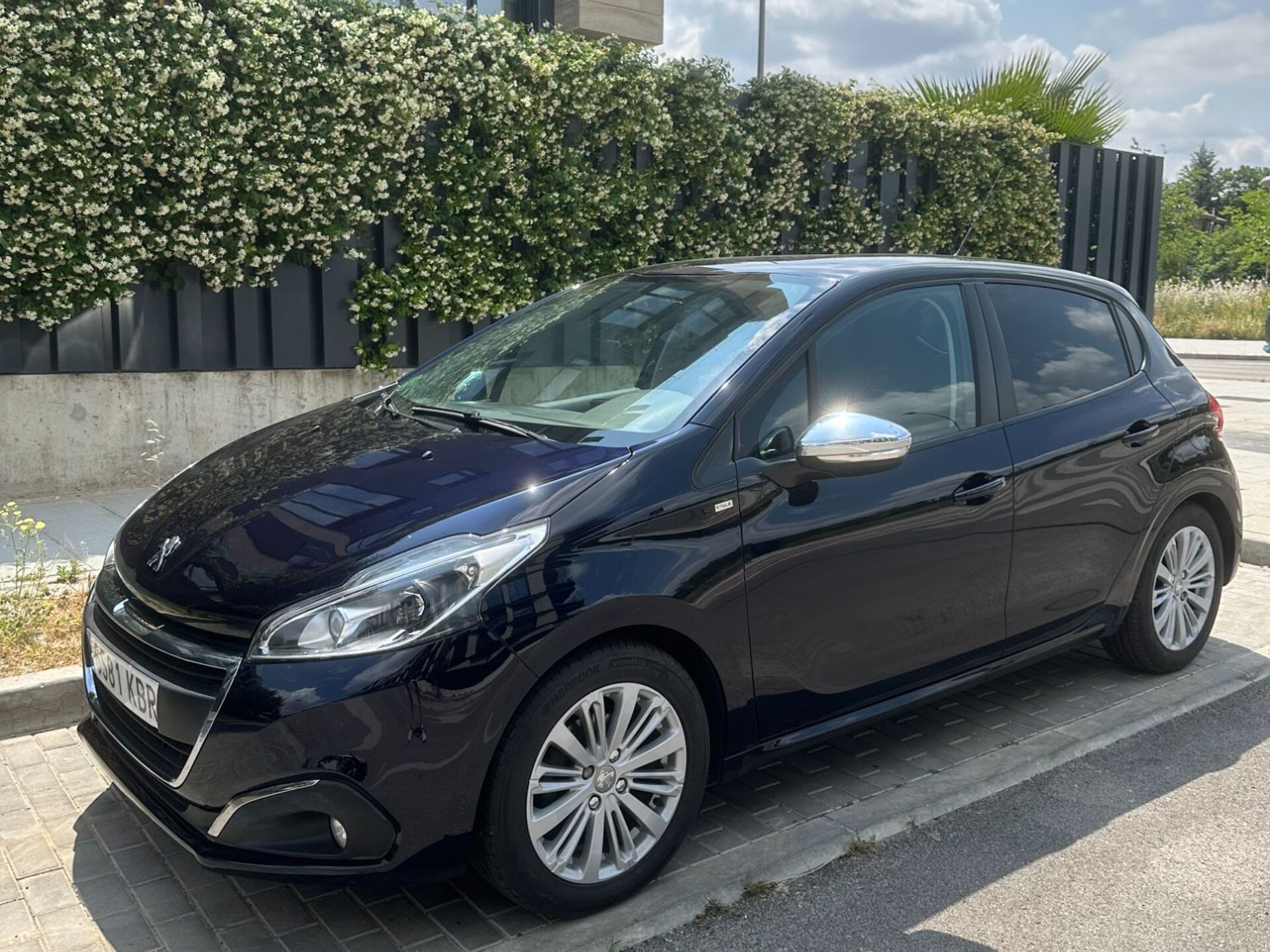 Imagen de PEUGEOT 208