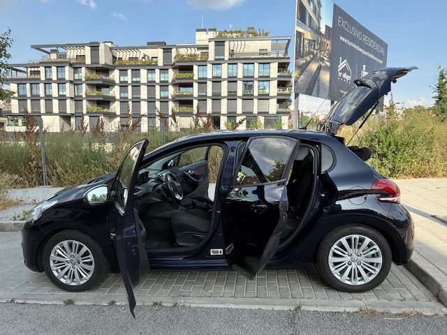 Foto del PEUGEOT 208 1.2 PureTech Style 82