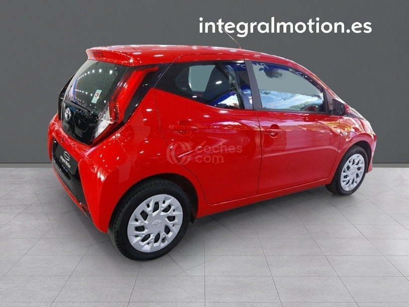 Foto del TOYOTA Aygo 70 x-play