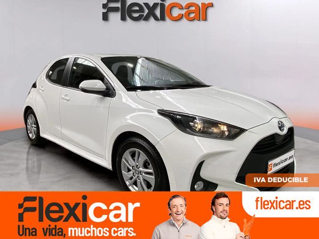 TOYOTA Yaris (1.5 120H Business Plus) en Navarra