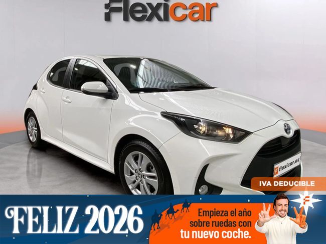 TOYOTA Yaris (1.5 120H Business Plus) en Navarra