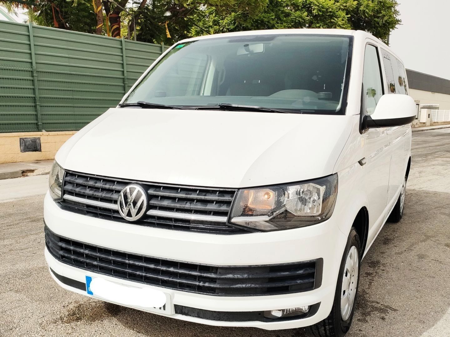 Foto del VOLKSWAGEN Caravelle 2.0TDI BMT Comfortline 75kW