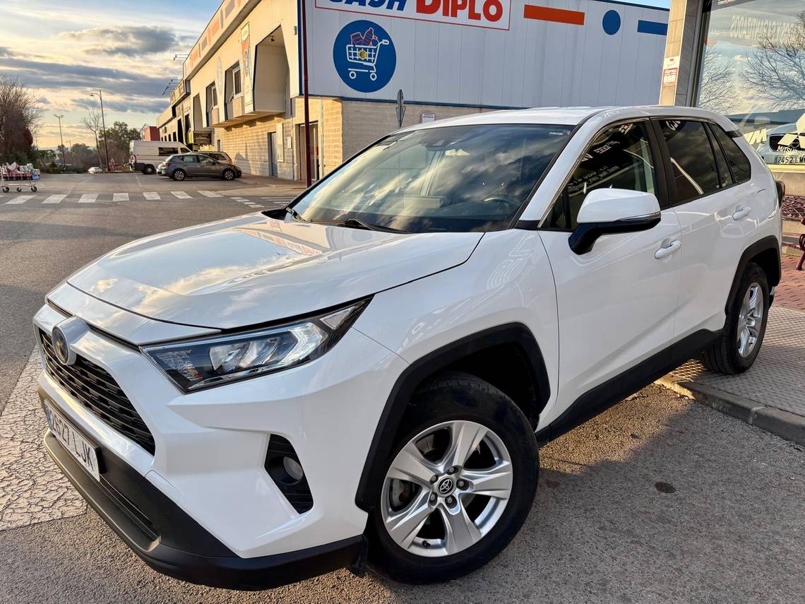 Foto del TOYOTA RAV-4 2.5 hybrid 4WD Advance