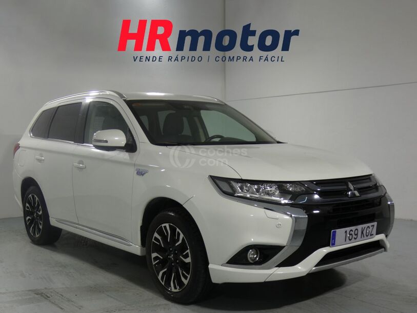 Foto del MITSUBISHI Outlander PHEV Kaiteki 4WD