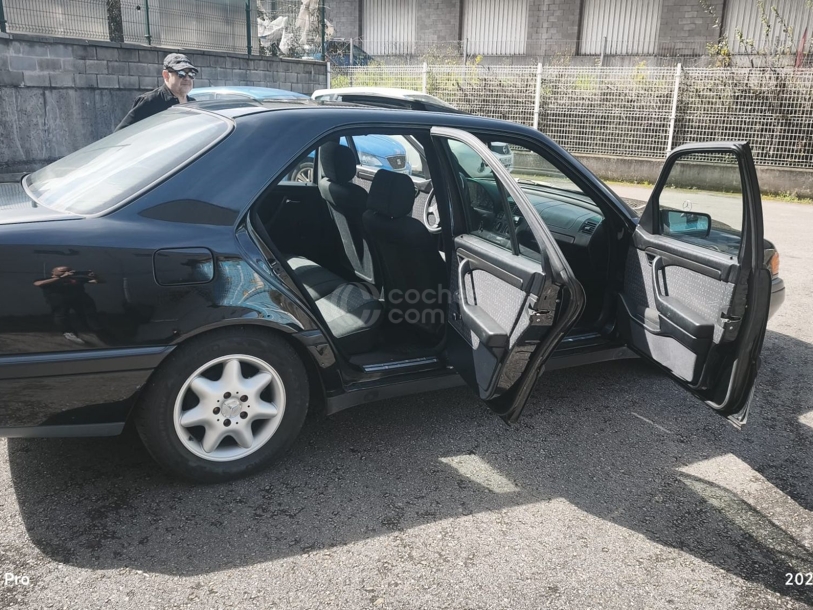 Foto del MERCEDES Clase C C 220D
