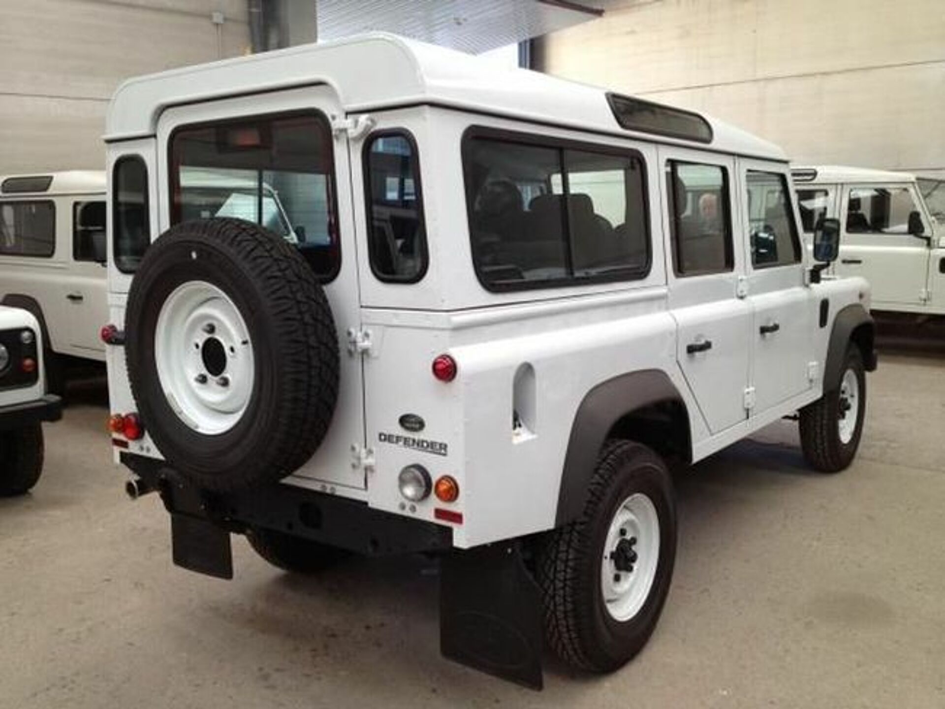 Imagen 3 de LAND ROVER Defender