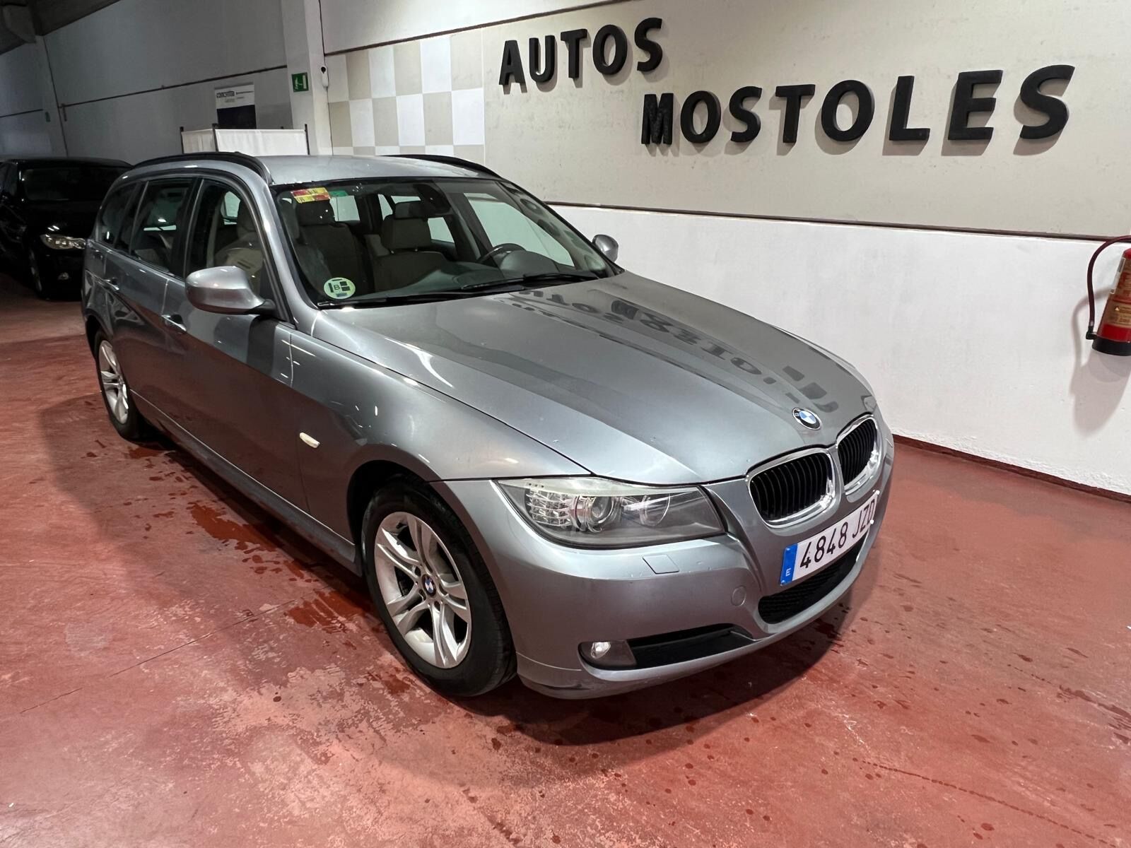 BMW Serie 3 (320d Touring Modern) en Madrid
