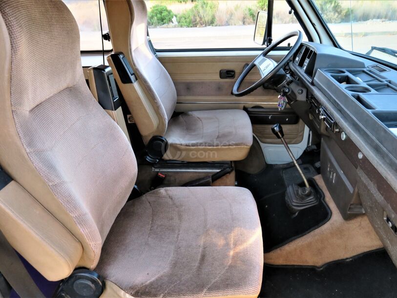 Foto del VOLKSWAGEN Transporter Kombi 9 1.9TD 2920